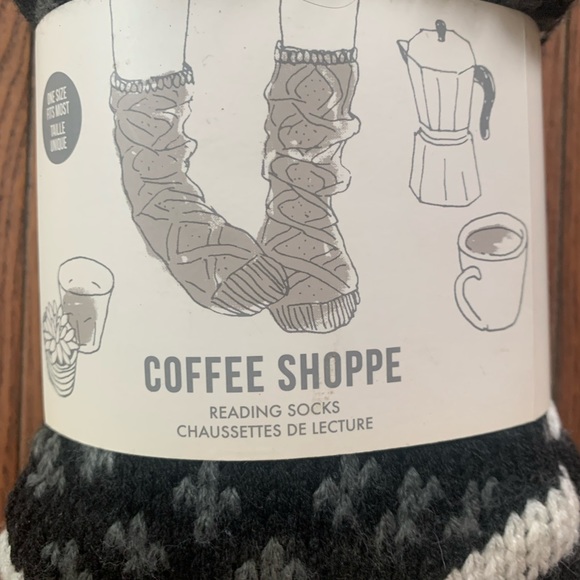 2 for 10 coffee shoppe black&white knit fuzzy socks - Picture 2 of 5